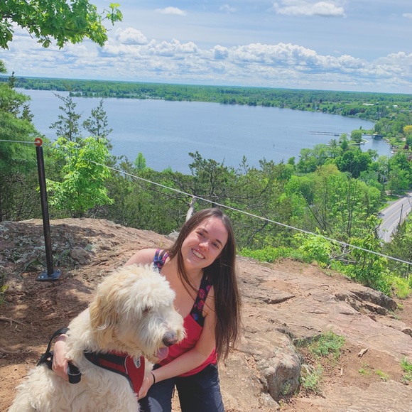 Meet your Posher, Emily :) - Picture 3 of 3